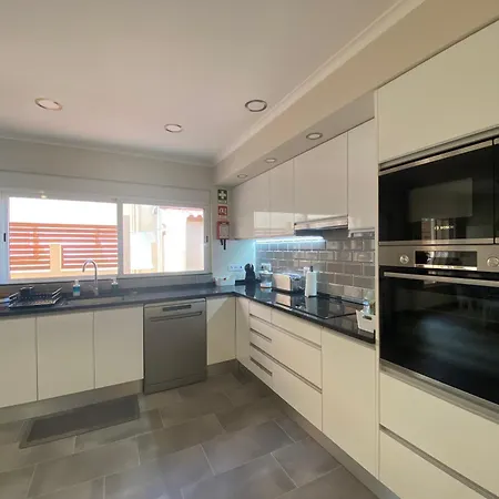 Eltael - Miguel House - Warm Pool From April 2026- Facilities For Disabled Guests * Manta Rota