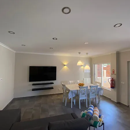 Eltael - Miguel House - Warm Pool From April 2026- Facilities For Disabled Guests * Manta Rota